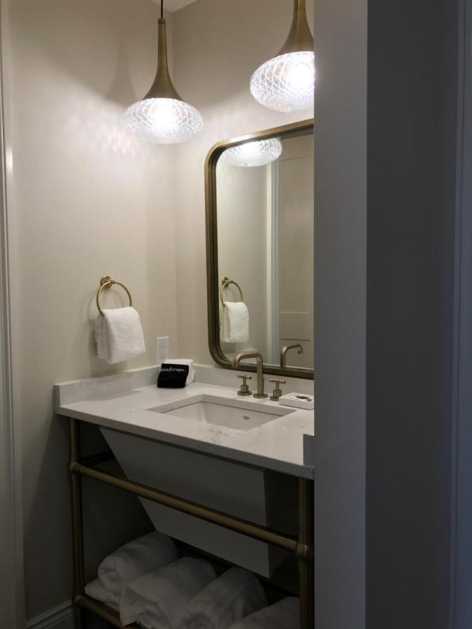 The Inn At Meadowbrook โอเวอร์แลนด์พาร์ค ภายนอก รูปภาพ