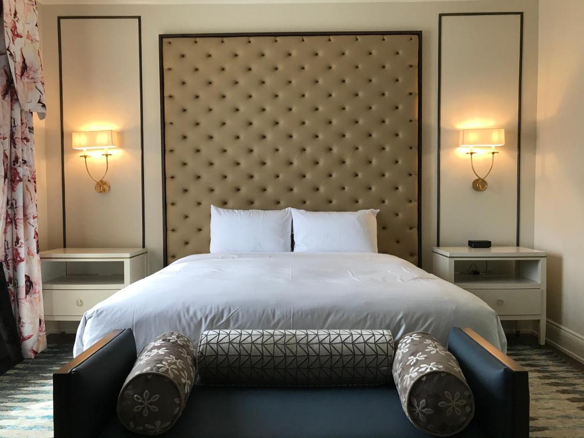 The Inn At Meadowbrook โอเวอร์แลนด์พาร์ค ภายนอก รูปภาพ
