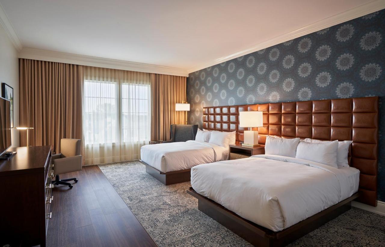 The Inn At Meadowbrook โอเวอร์แลนด์พาร์ค ภายนอก รูปภาพ