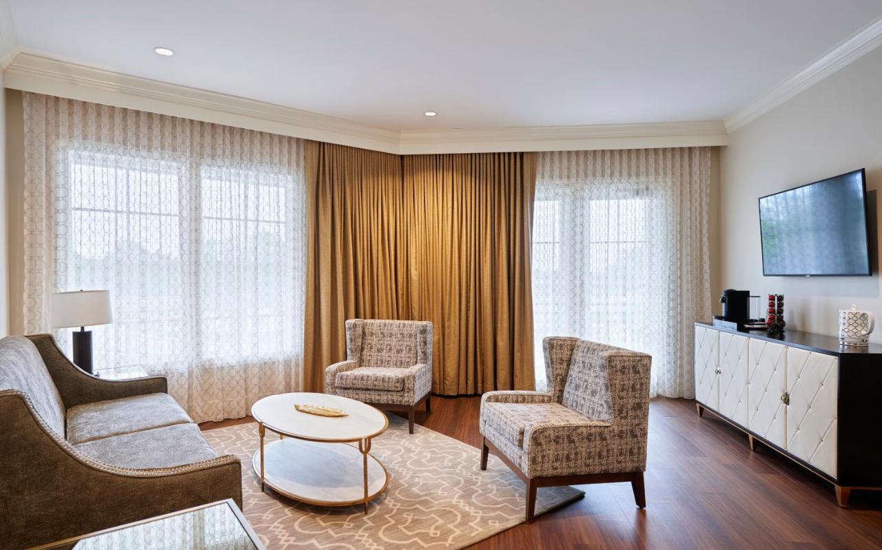 The Inn At Meadowbrook โอเวอร์แลนด์พาร์ค ภายนอก รูปภาพ