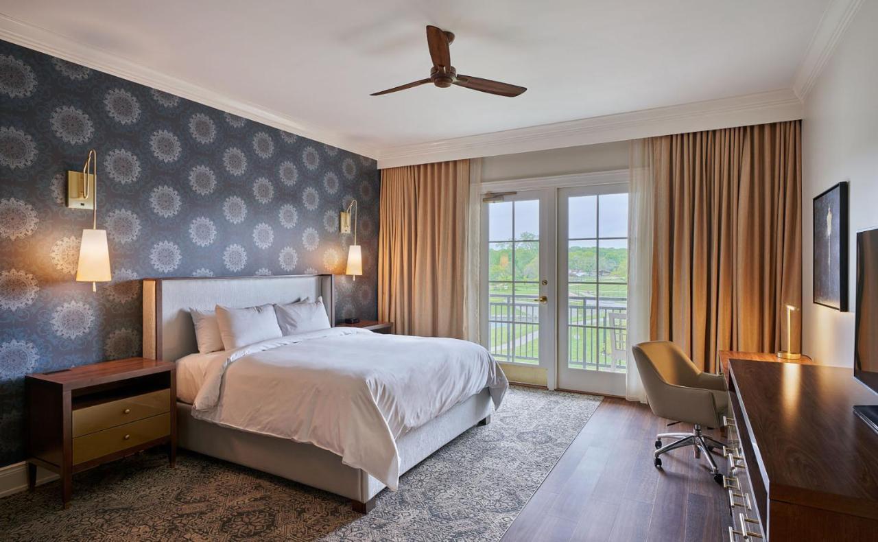 The Inn At Meadowbrook โอเวอร์แลนด์พาร์ค ภายนอก รูปภาพ